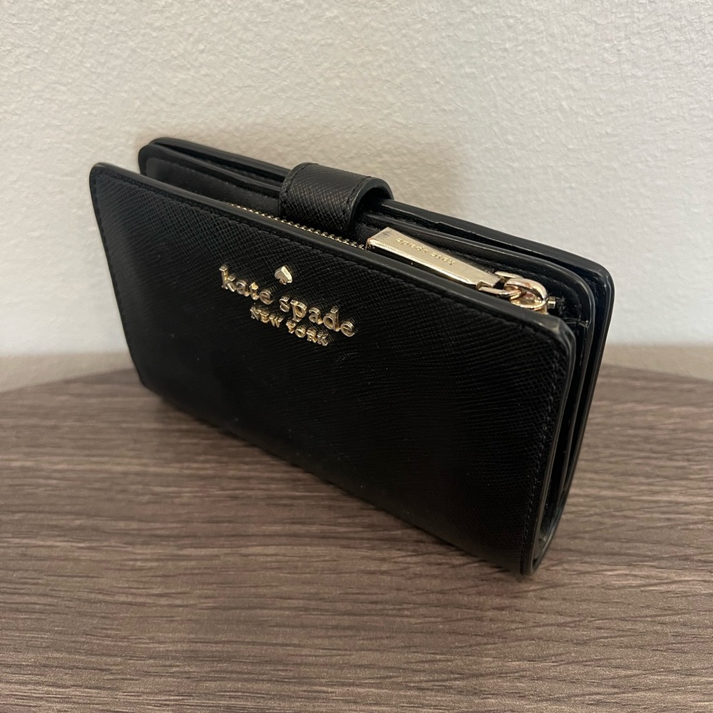Kate Spade Staci Medium Compact Bifold Wallet - Picture 4 of 14